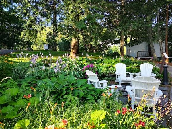 Comment décorer votre jardin avec des accessoires originaux et tendances ?